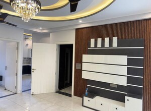 Furnished Amenities in 3 BHK Apartment at Kalidas Road – for Sale