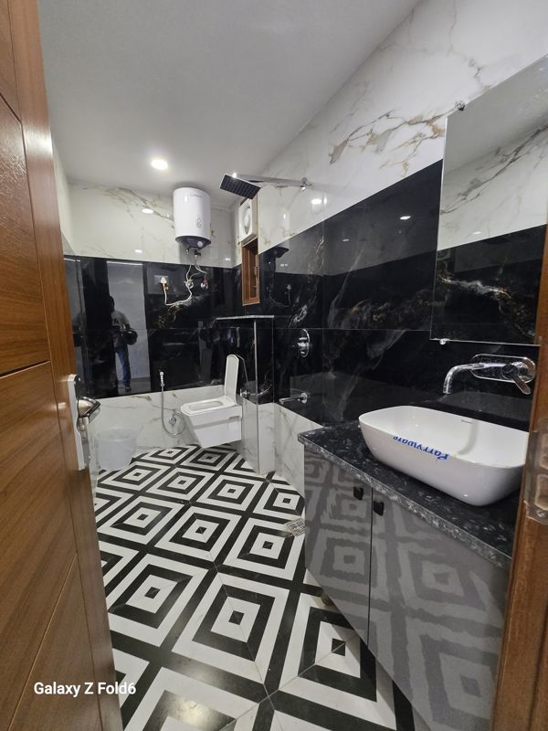 2 BHK + Servant Room,Extra Room Builder Floor For Rent in Chattarpur