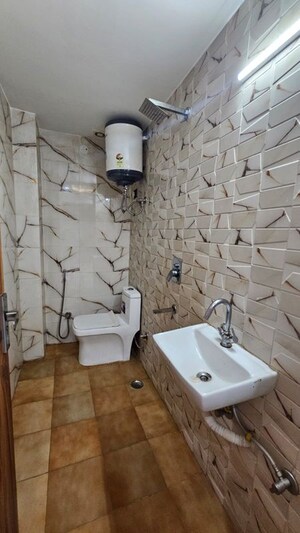 Bathroom in 1 BHK Builder Floor at Saket – for Rent