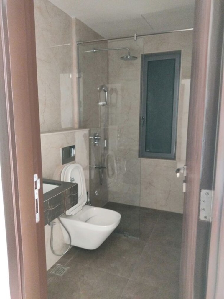 Bathroom, piramal-mahalaxmi 3 Bedroom 1160 Sq.Ft. Apartment In Mahalaxmi Mumbai 10324370