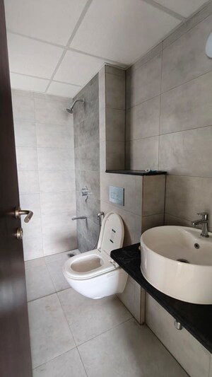 Bathroom in 2 BHK Apartment at Mahindra Alcove, Chandivali – for Rent