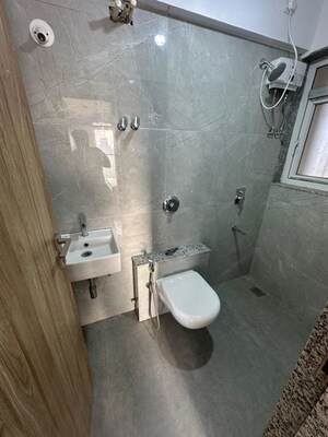 Bathroom in 2 BHK Apartment at Vaibhavlaxmi Address 51, Bandra East – for Rent