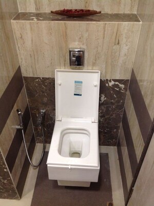 Furnished Amenities in 5 BHK Apartment at Oberoi Realty Woods, Goregaon East – for Rent