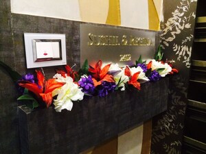 Bedroom in 5 BHK Apartment at Oberoi Realty Woods, Goregaon East – for Rent