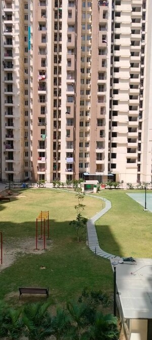 3 BHK Apartment – Exterior View View at Amrapali Golf Homes, Sector 4 Greater Noida - for Sale