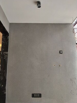 Furnished Amenities in 4 BHK Builder Floor at Saket – for Sale