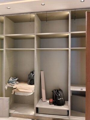 Furnished Amenities in 4 BHK Builder Floor at Saket – for Sale