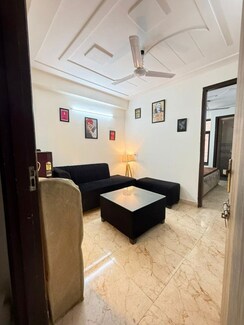 1 BHK Builder Floor For Rent in Saket