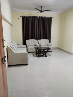 2 BHK + Servant Room Apartment For Sale in Parth Lords