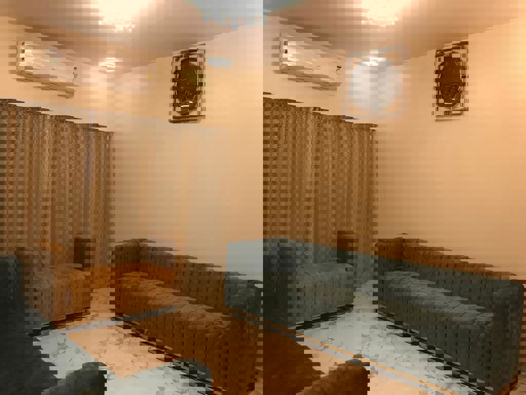 4 BHK +  2000 Sq.Ft. Apartment in Raheja Ridgewood