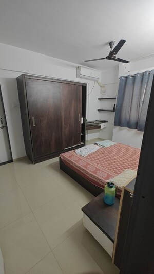 Bedroom in 3 BHK Apartment at Pashan – for Rent
