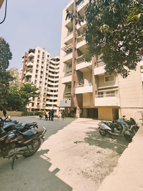1 BHK + Extra Room Apartment For Sale in Paranjape Schemes Madhukosh