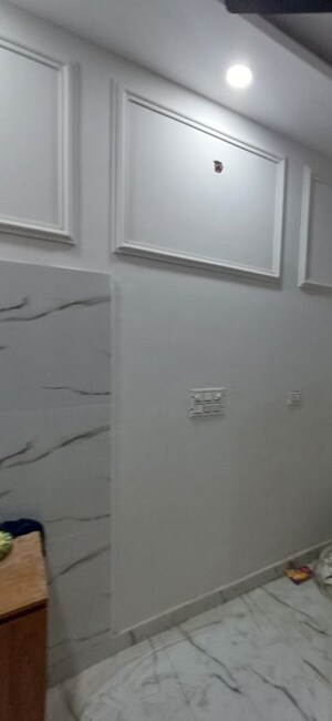 Room in 4 BHK Independent House at Palla – for Sale