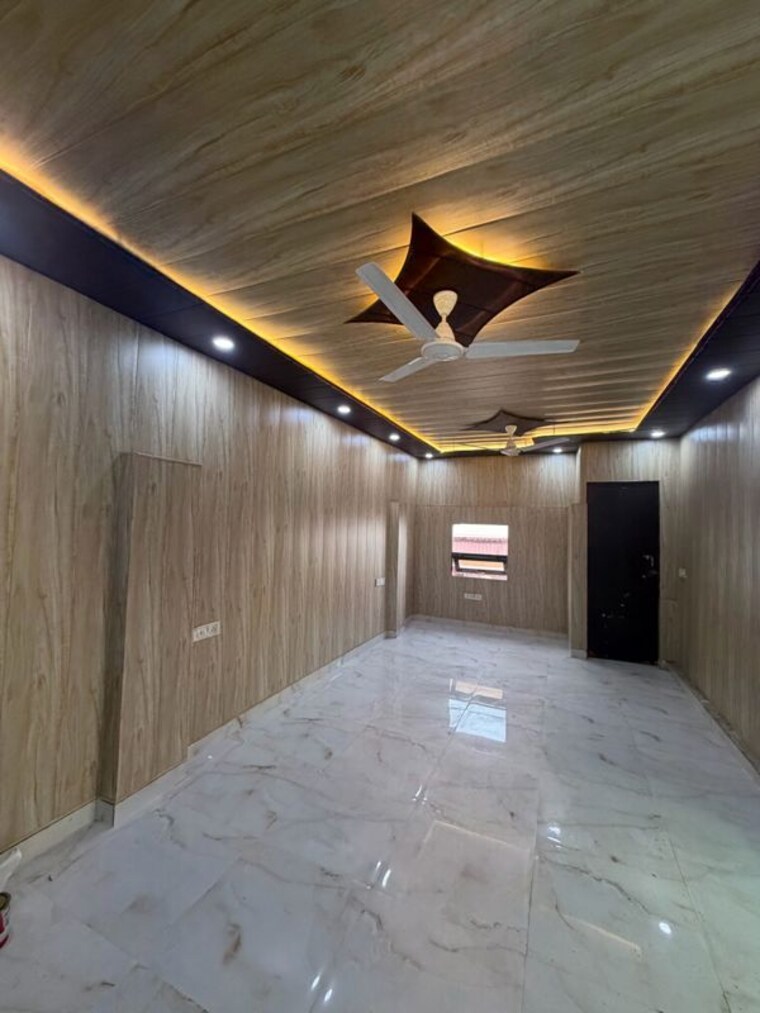 Room, new rajinder nagar 3 Bedroom 128 Sq.Yd. Builder Floor In New Rajinder Nagar Delhi 10324475