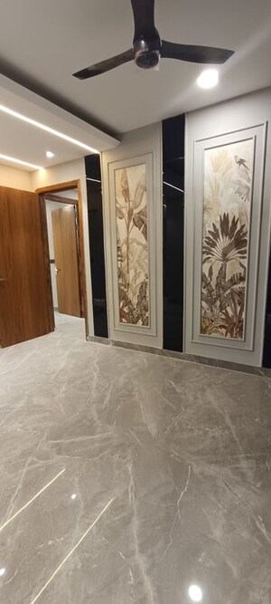 Bedroom in 3 BHK Builder Floor at Parklands, Sector 85 – for Sale