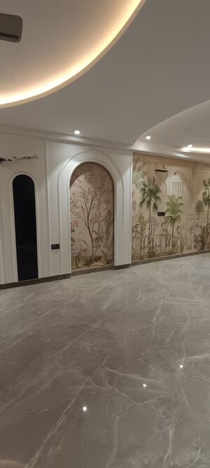 Building Lobby in 3 BHK Builder Floor at Parklands, Sector 85 – for Sale