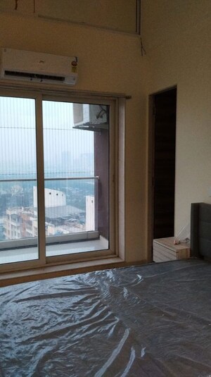 Room in 5 BHK Penthouse at Nerul Sector 6 – for Rent