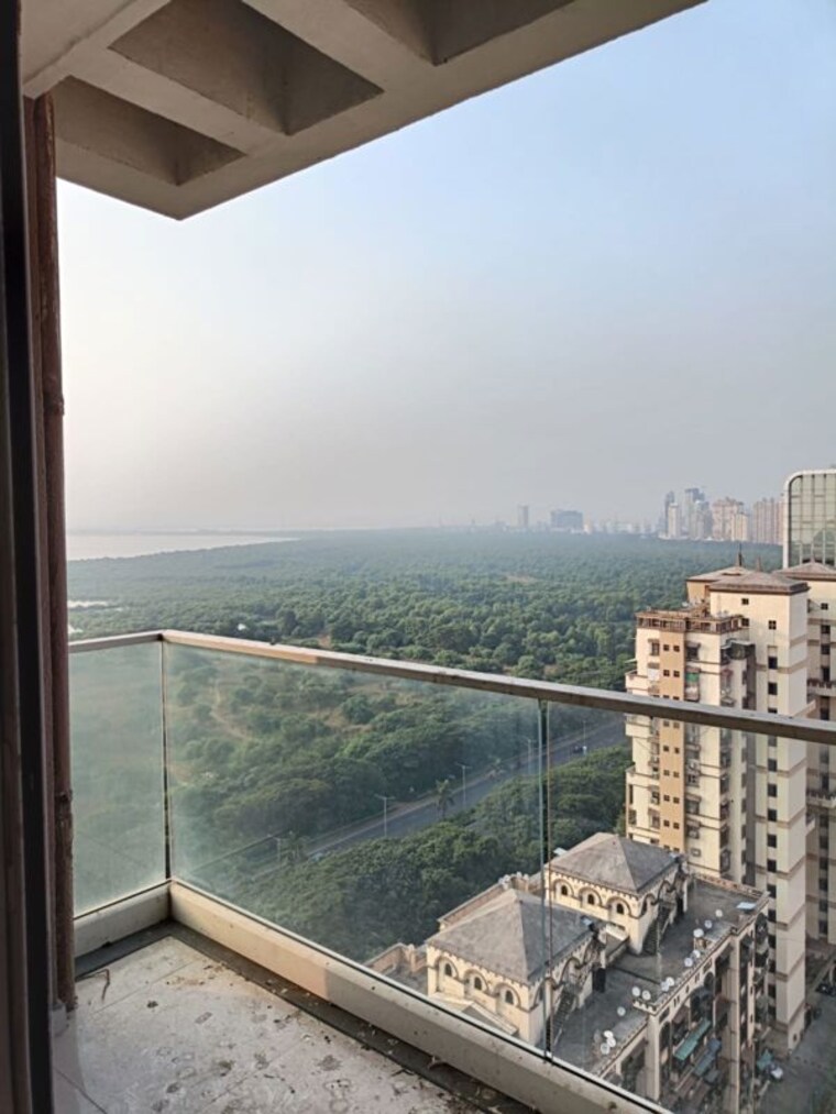 Balcony, nerul sector 6 5 Bedroom 3000 Sq.Ft. Penthouse In Nerul Sector 6 Navi Mumbai 10324498