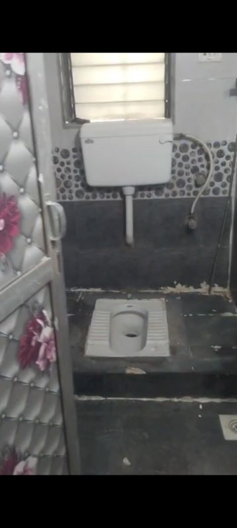 Bathroom, kurla west 2 Bedroom 600 Sq.Ft. Apartment In Kurla West Mumbai 10324521