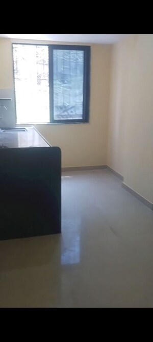 Room in 2 BHK Apartment at Kurla West – for Rent