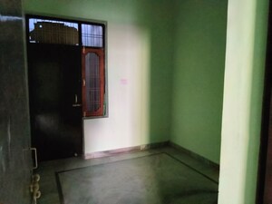 Room in 2 BHK Builder Floor at Indira Nagar – for Rent