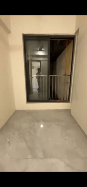 Room in 2.5 BHK Apartment at Gurukrupa Gyanam, Powai – for Rent