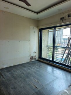 2.5 BHK Apartment For Rent in Runwal Pearl