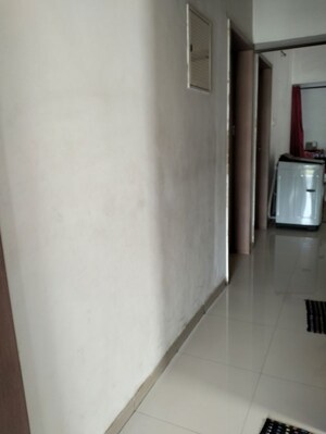 Room in 2.5 BHK Apartment at Jairaj Lake Town, Katraj – for Sale