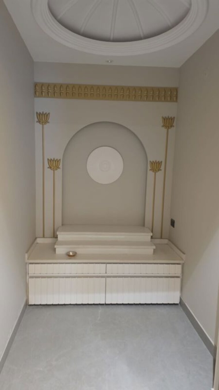 Bathroom, sainik colony 2 Bedroom 1500 Sq.Ft. Builder Floor In Sainik Colony Faridabad 10324566