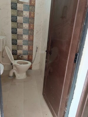 Bathroom in 1 BHK Builder Floor at Lajpat Nagar 4 – for Rent