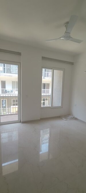 3 BHK Apartment For Rent in Smart World Orchard, Sector 61