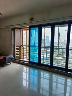 2.5 BHK Apartment For Rent in Runwal Pearl