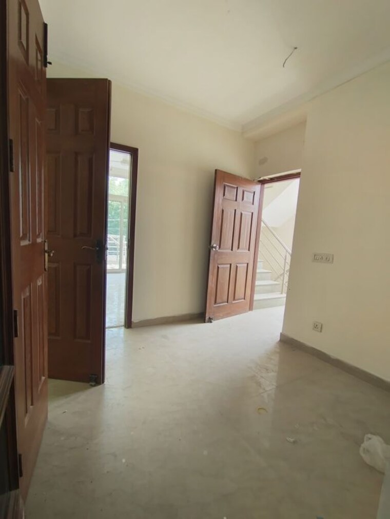 Room, shivalik colony 3 Bedroom 1800 Sq.Ft. Builder Floor In Shivalik Colony Delhi 10324601