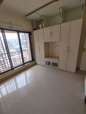 Room in 3 BHK Apartment at Paradise Sai Pearls, Kharghar – for Rent
