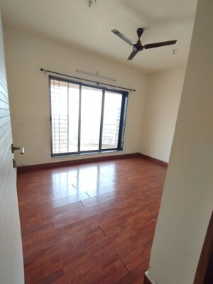 Room in 3 BHK Apartment at Paradise Sai Pearls, Kharghar – for Rent