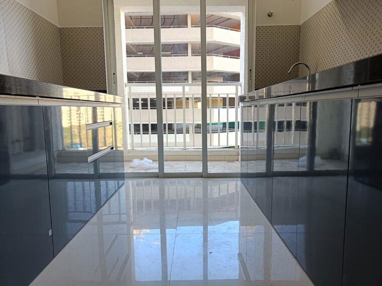 Balcony, anant-metropolis-insignia-towers 2 Bedroom 900 Sq.Ft. Apartment In Kasarvadavali Thane 10324607