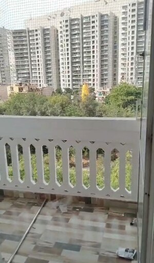 Balcony in 3 BHK Apartment at DLF The Carlton Estate, Dlf Phase V – for Rent