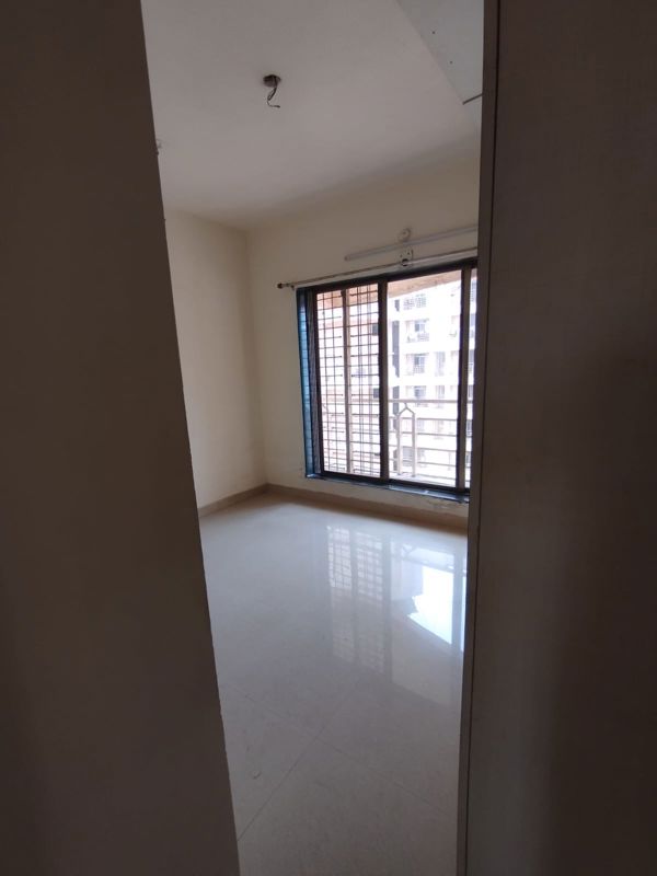 3 BHK Apartment For Rent in Paradise Sai Pearls