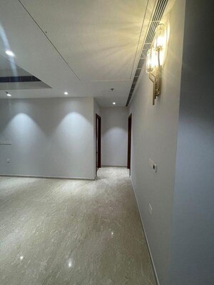 Room in 3.5 BHK Apartment at Conscient Hines Elevate, Sector 59 – for Rent