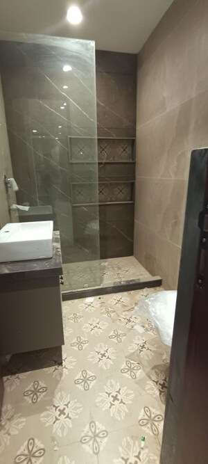 Kitchen in 3 BHK Builder Floor at BP Homes, Sector 85 – for Sale