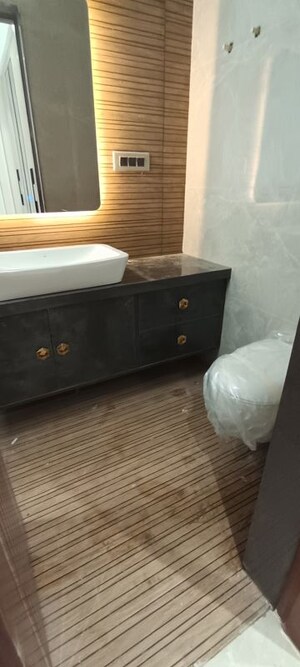 Kitchen in 3 BHK Builder Floor at BP Homes, Sector 85 – for Sale