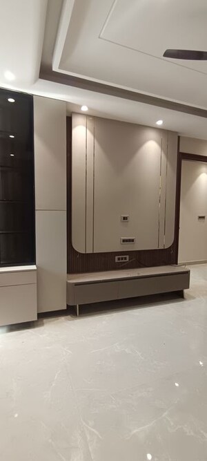 Furnished Amenities in 3 BHK Builder Floor at BP Homes, Sector 85 – for Sale