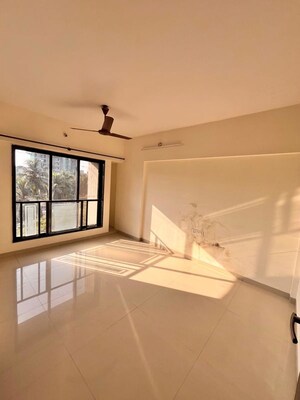 Room in 2 BHK Apartment at Atul Blue Fortune, Andheri East – for Sale