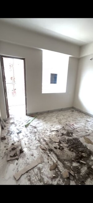 Room in 3 BHK Apartment at Rps More – for Sale