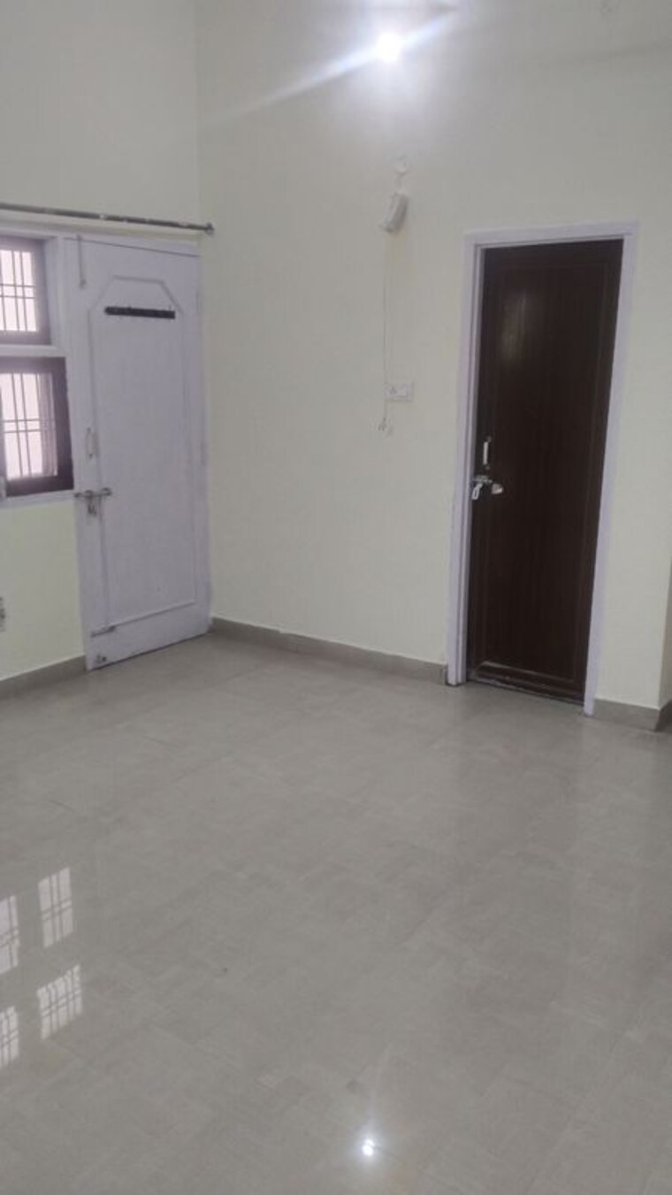 Room, gomti nagar 2 Bedroom 1300 Sq.Ft. Builder Floor In Gomti Nagar Lucknow 10324725