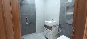 Bathroom in 3 BHK Builder Floor at BPTP District Phase 2, Sector 84 – for Sale
