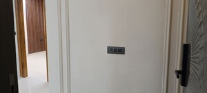 Furnished Amenities in 3 BHK Builder Floor at BPTP District Phase 2, Sector 84 – for Sale