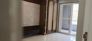 Building Lobby in 3 BHK Builder Floor at BPTP District Phase 2, Sector 84 – for Sale