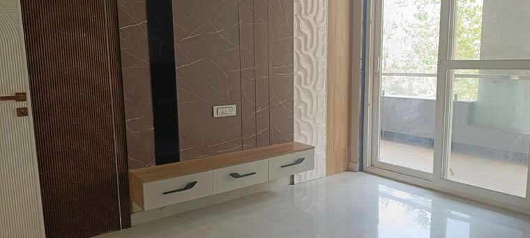 Bathroom, bptp-district-phase-2 3 Bedroom 145 Sq.Ft. Builder Floor In Sector 84 Faridabad 10324731