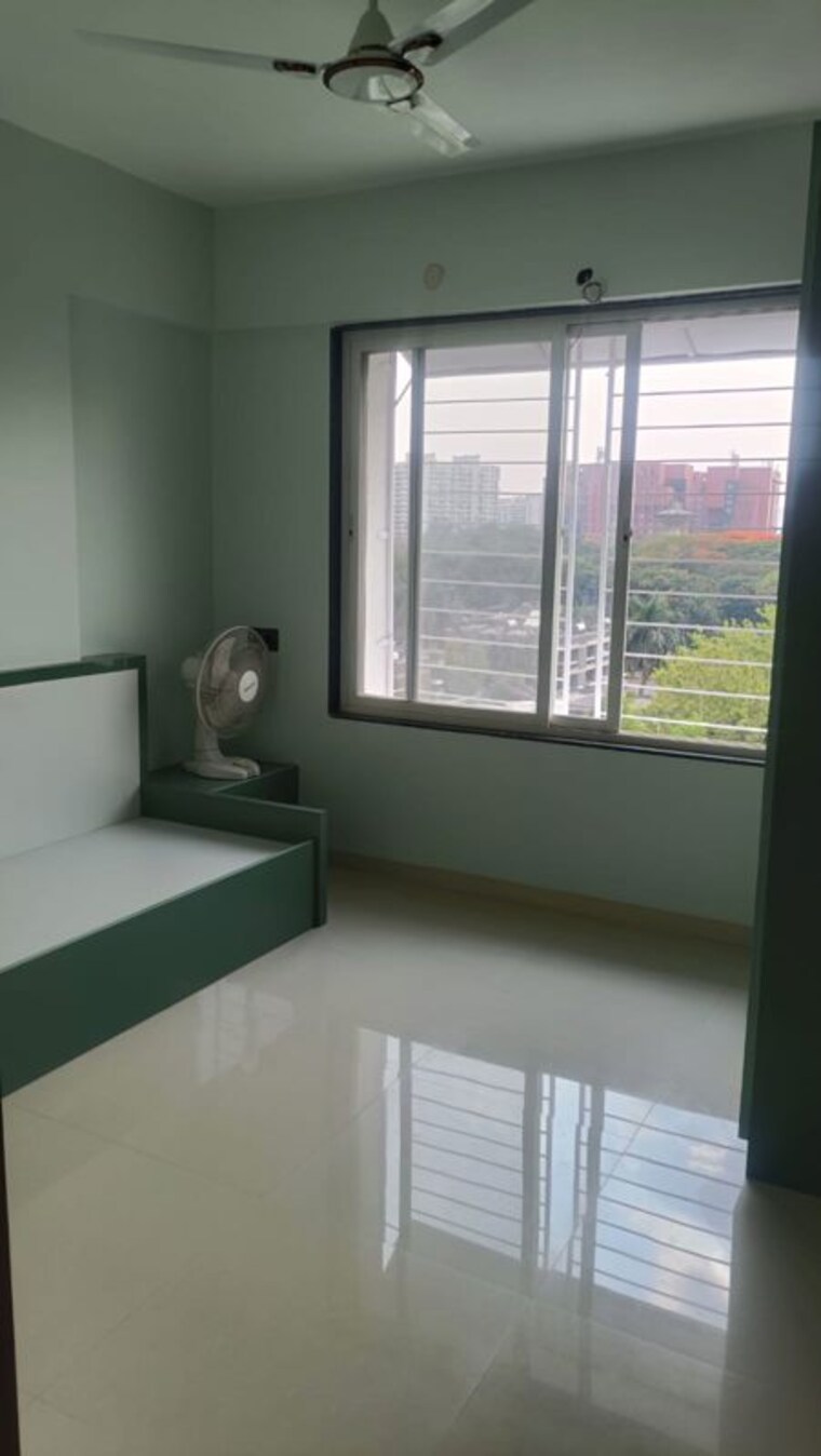 Room, laxman nagar 3 Bedroom 2025 Sq.Ft. Apartment In Laxman Nagar Pune 10324734
